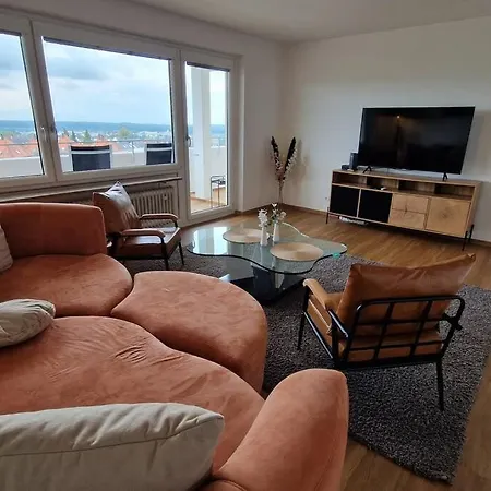 Apartmán 101 Qm Grosses Ferienwohnung Mit - Und Bergsicht