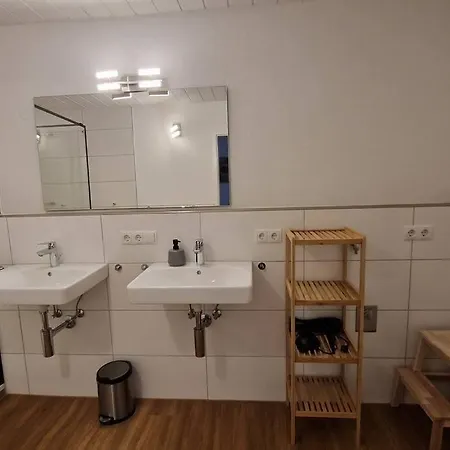 Apartmán 101 Qm Grosses Ferienwohnung Mit - Und Bergsicht